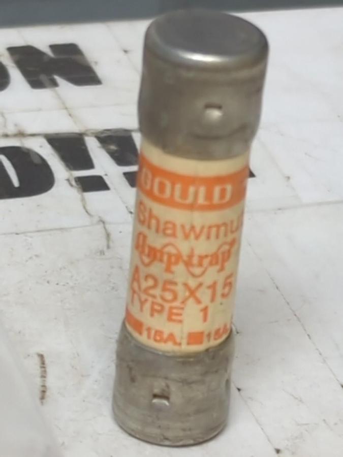 GOULD SHAWMUT,A25X15,TYPE 1 AMP-TRAP FUSES LOT OF 27 NOS