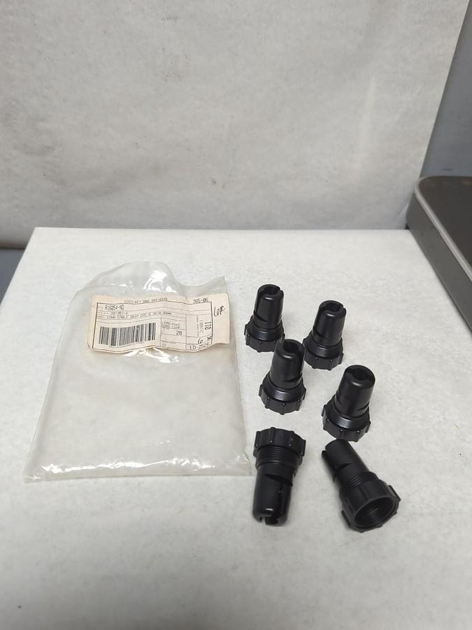 DIGI-KEY,A16054-ND,CONNECTOR CABLE GRIP 6.35-8.89MM LOT OF 6 NOS