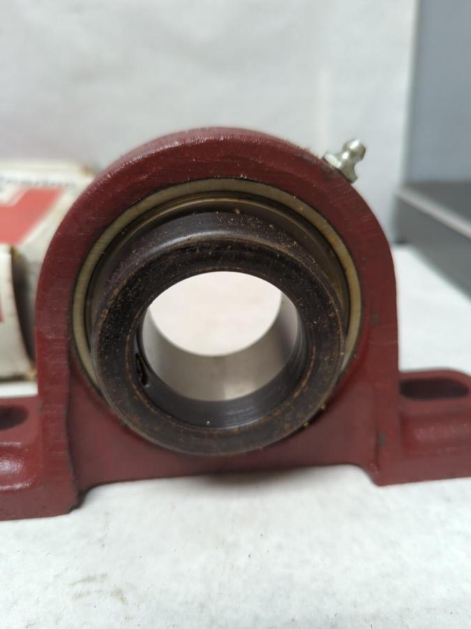 NDH DELCO,RPE-1-11/16,PILLOW BLOCK BEARING 1-11/16 INCH BORE NOS