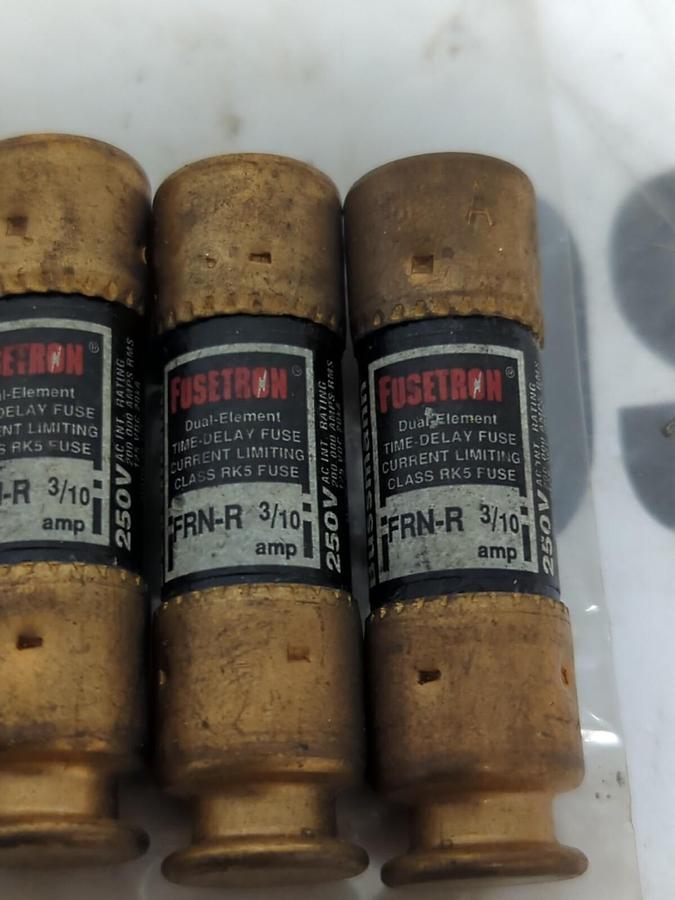 COOPER BUSSMANN,FRN-3/10,FUSETRON 3/10 AMP FUSES LOT OF 10 NOS