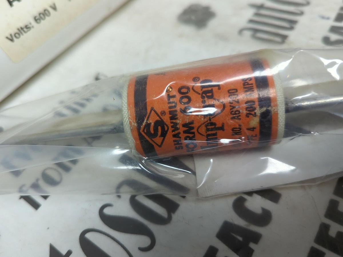 Used SHAWMUT,A6Y200-4,AMP-TRAP FUSE 200 AMP 600V NEW