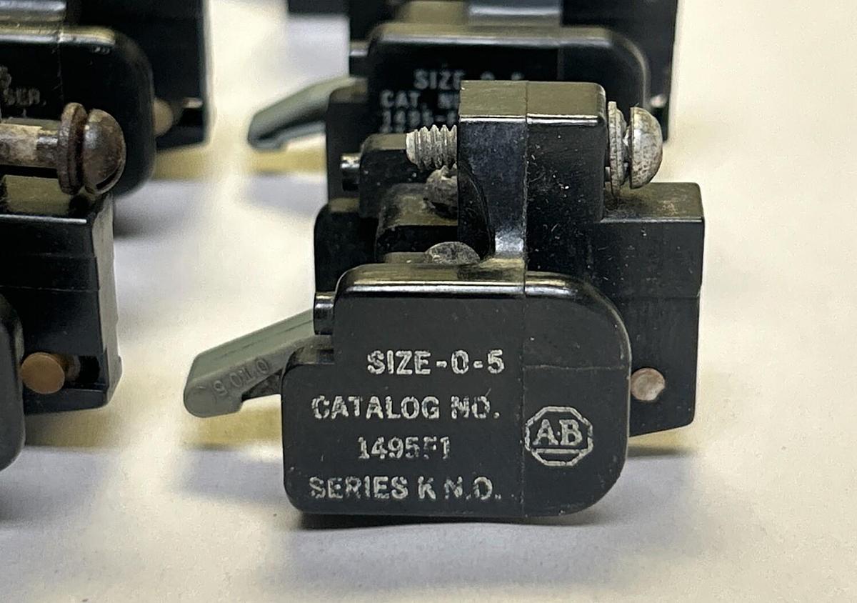 Used ALLEN BRADLEY,1495-F1,AUXILIARY CONTACT BLOCK LOT OF 12