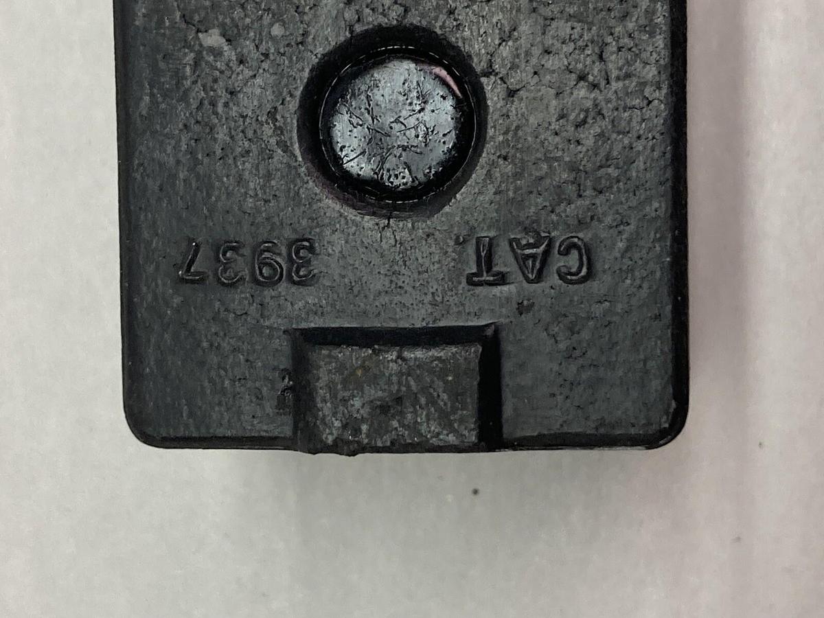 Used Bryant,3937,Ceramic Fuse Holder 30A 600V