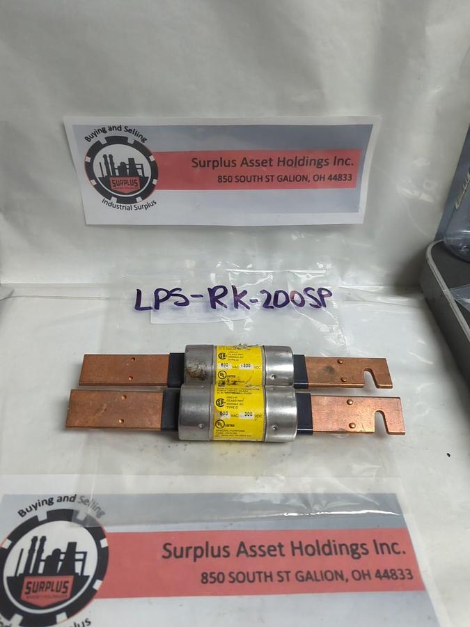 Used COOPER BUSSMANN,LPS-RK-200SP,LOW-PEAK 200 AMP FUSE LOT OF 2 PRE-OWNED