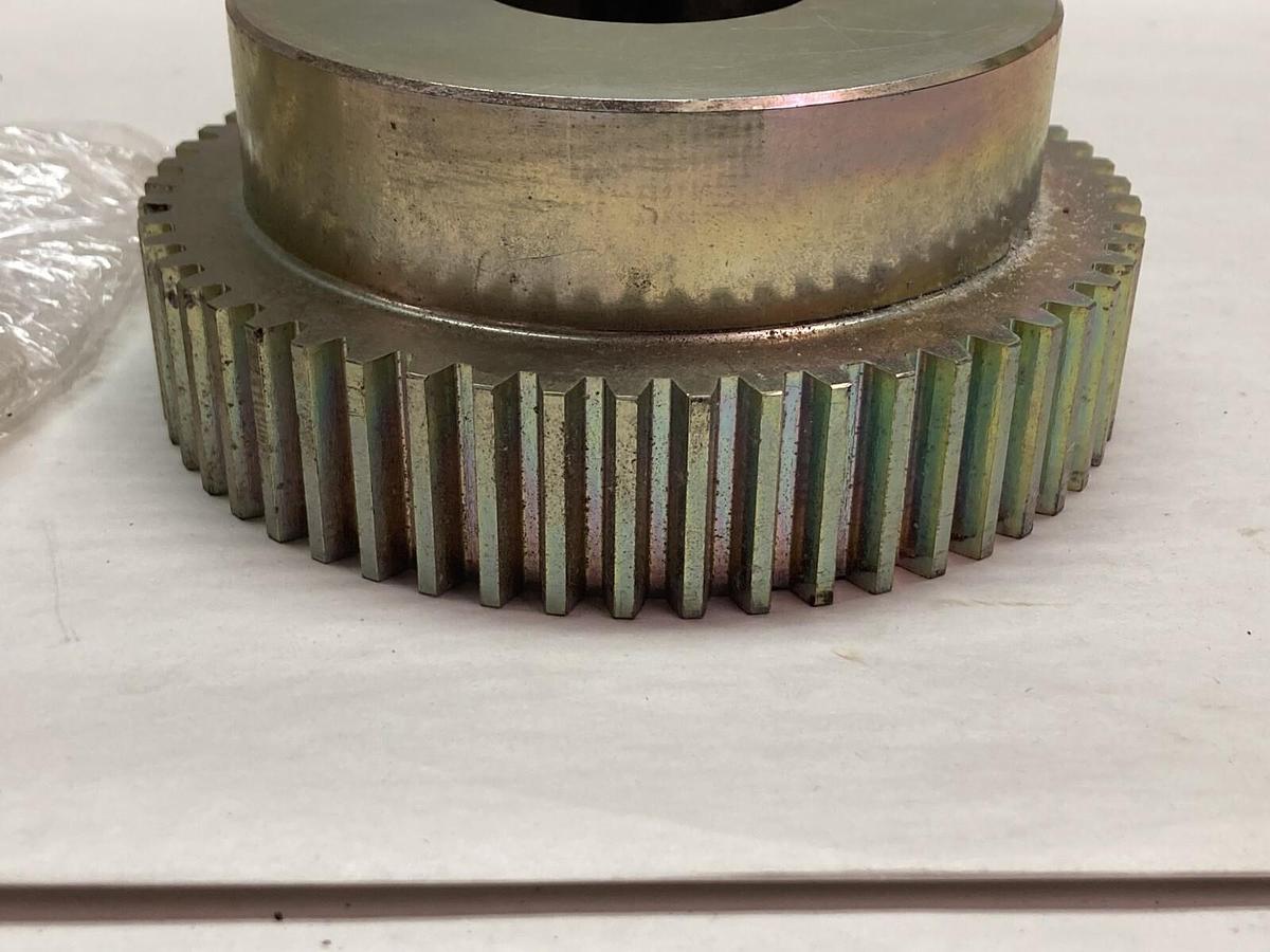 Used Stearns,51621010003D,82000 Series 2-Disc Hub 1-1/2 Inch Bore