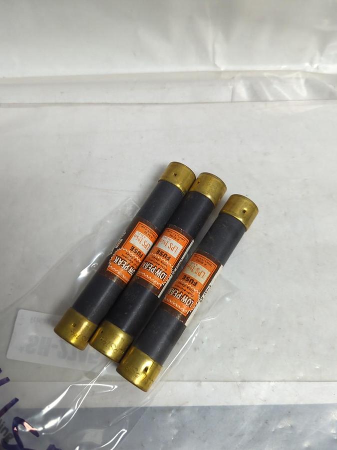 Used COOPER BUSSMANN,LPS-1-8/10,LOW-PEAK 1-8/10 AMP FUSE LOT OF 3 PRE-OWNED