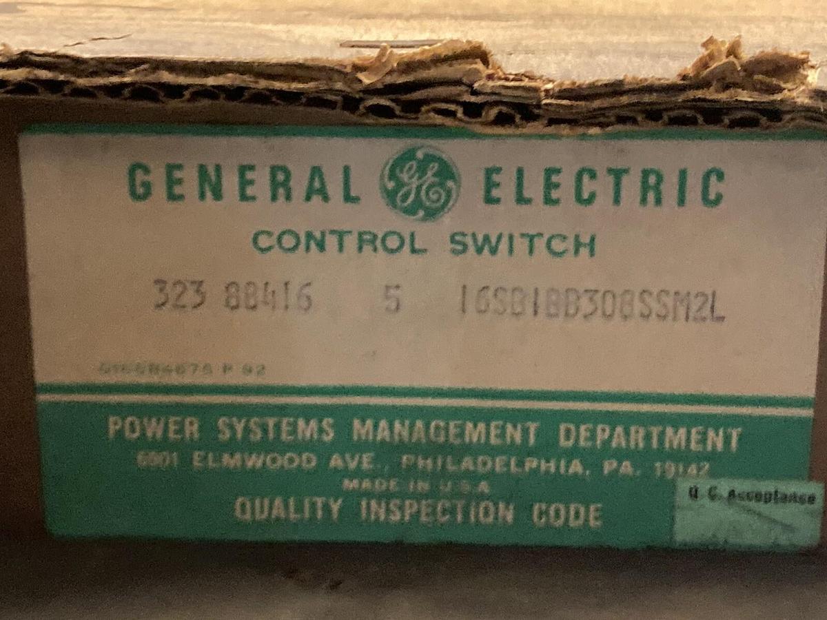 Used General Electric,16SB1BB308SSM2L,Control Switch