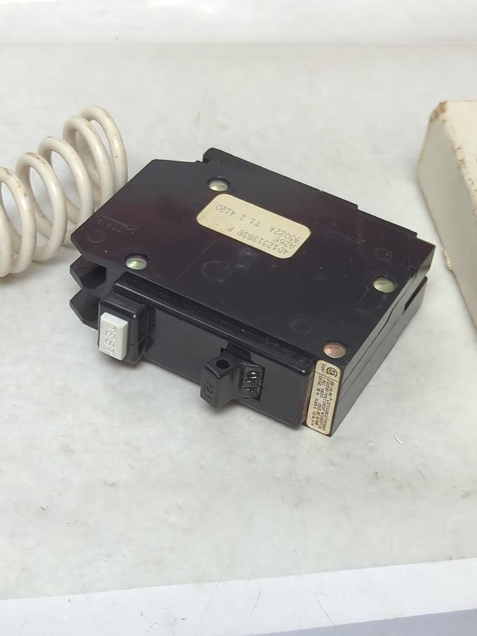 GENERAL SWITCH,GFI-20,GROUND FAULT INTERRUPTER 1 INCH PER POLE 20 AMP 120V NOS
