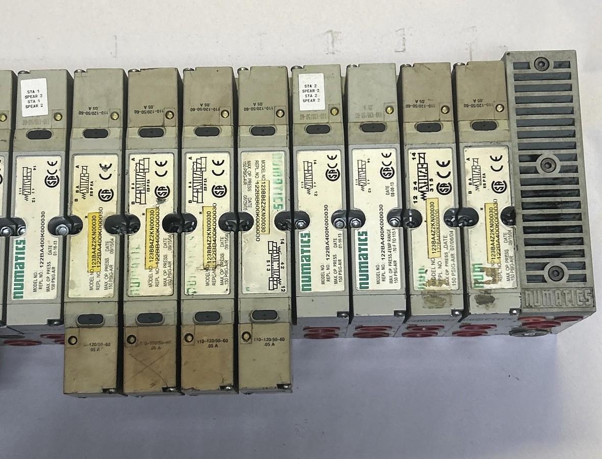 Used NUMATICS,N/A,FOURTEEN STATION MANIFOLD VALVE ASSELMBLY
