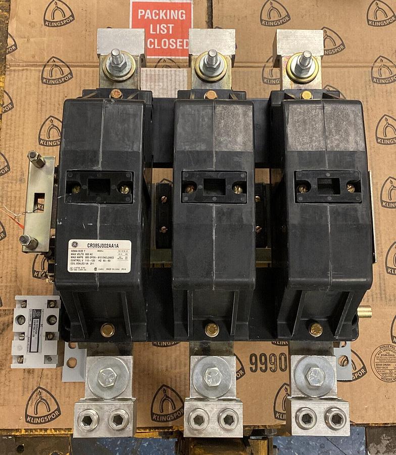 Used GENERAL ELECTRIC,CR385J002AA1A,CONTACTOR NEMA SIZE 7 900A
