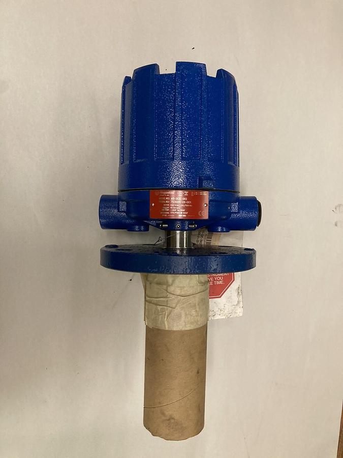 Magnetrol,A15-2G2C-DKQ,Liquid Displacer Level Switch 120V 10A  50/60Hz