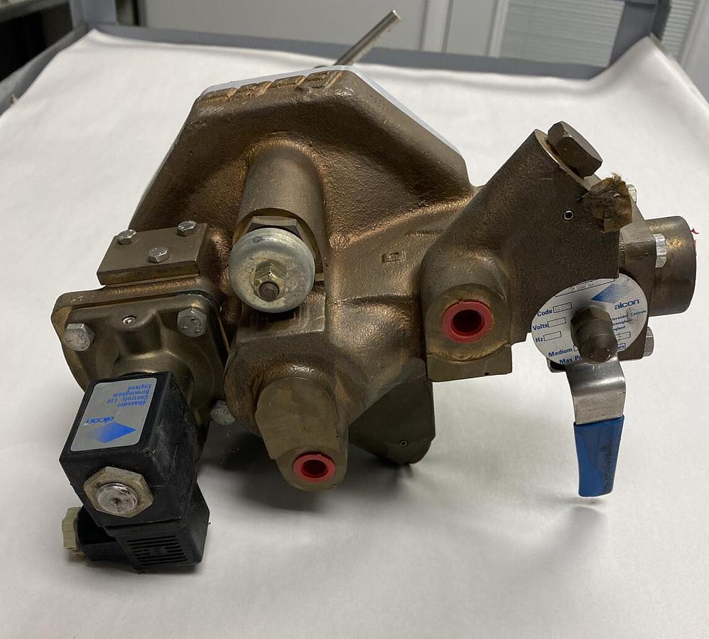 Alcon,GL-14,3/4 INCH Oxygen Gas Valve New