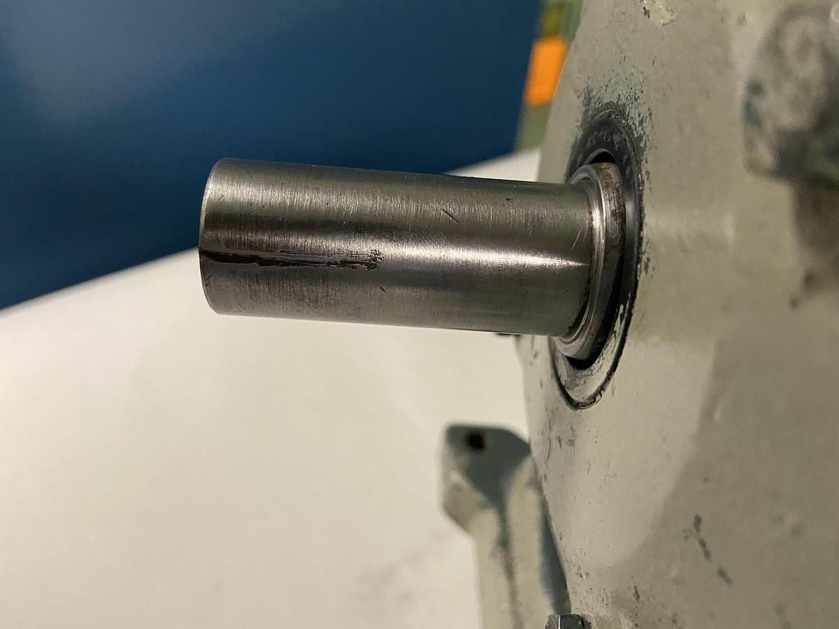 Used Reliance,R56WG16B,Speed Reducer Ratio 25 Input 3/4Hp Output 70RPM