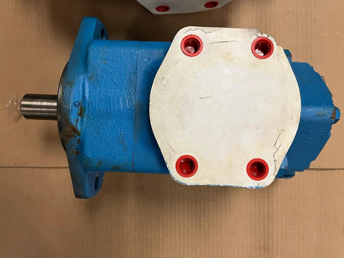 Used EATON VICKERS,3520V38A8-1AA22R,HYDRAULIC VANE PUMP