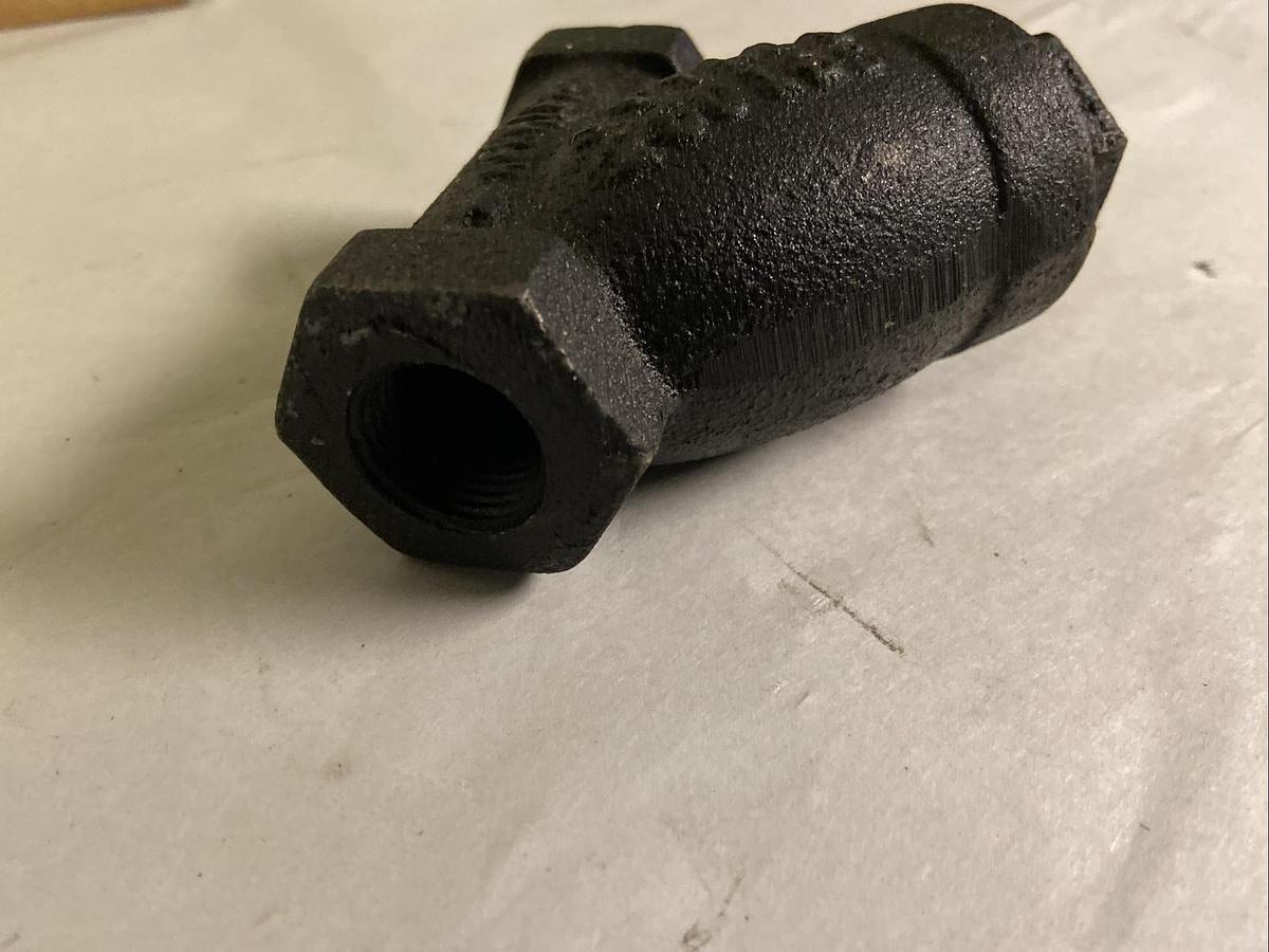 Keckley,NA,1/2 INCH Steam Trap Strainer 250lbs