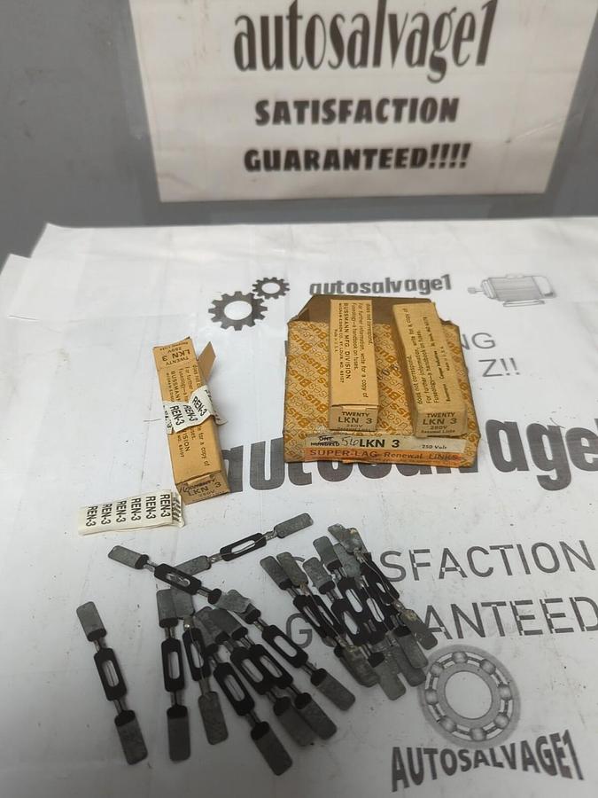 COOPER BUSSMANN,LKN-3,SUPER-LAG RENEWAL LINKS 250 V LOT OF 56