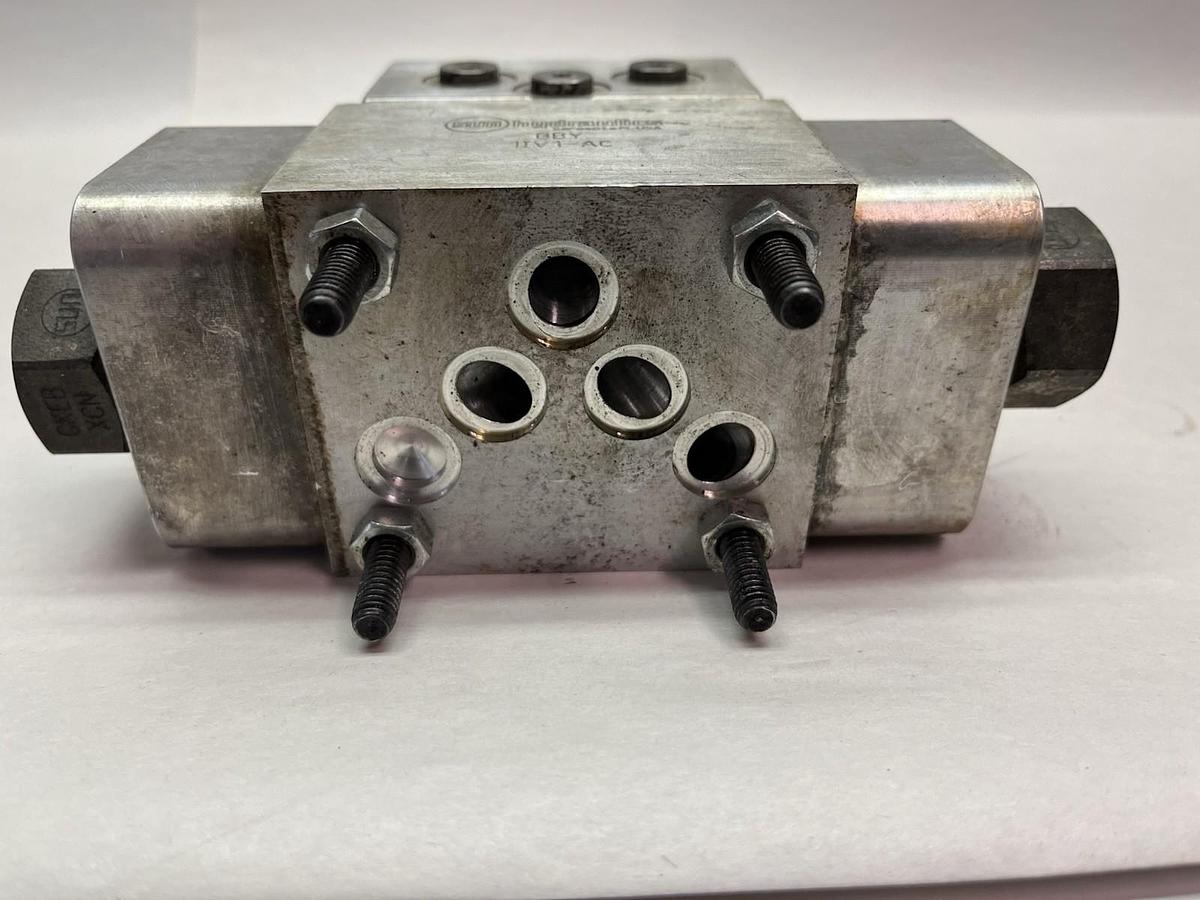 Used Sun Hydraulics,BBY.Aluminum Manifold