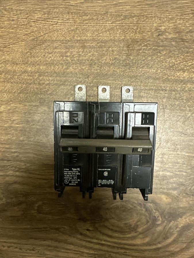 Used Siemens,B340,40Amp Bolt On Circuit Breaker