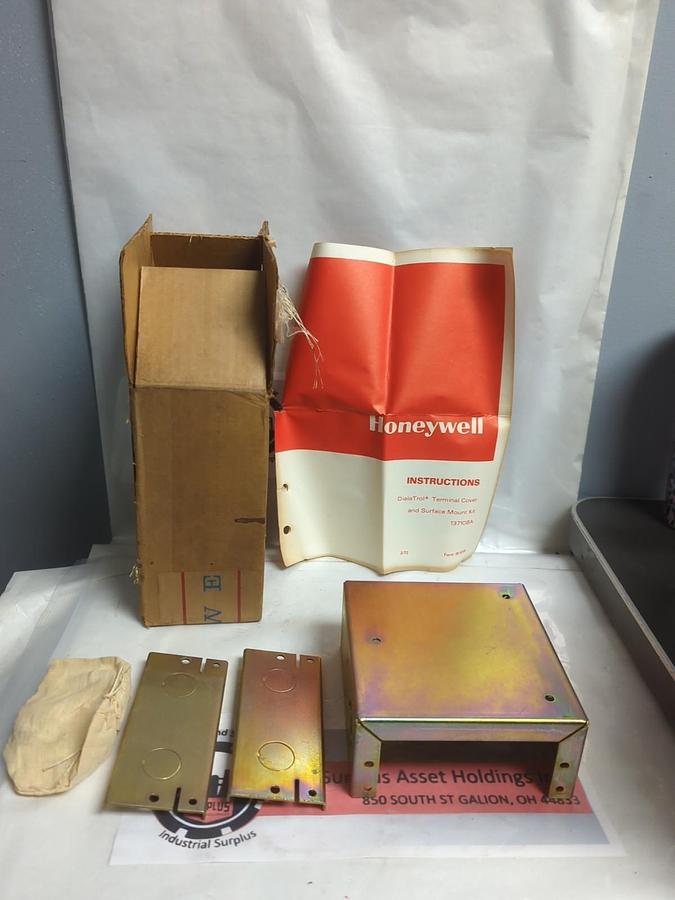 HONEYWELL,137108A,DIATROL TERMINAL COVER NOS
