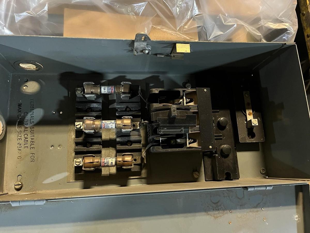 Used Westinghouse,TAP,BUSWAY BUS PLUG 30AMP 480/277V 3PH 456D-905-G06