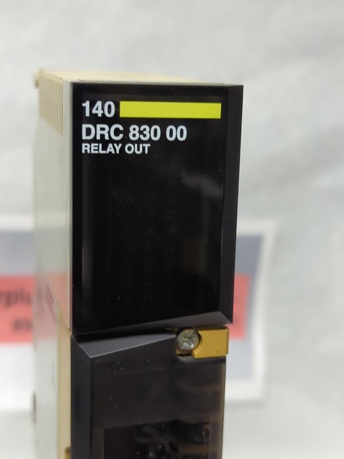 Used SCHNEIDER AUTOMATION,140 DRC 830 00,TSX QUANTUM OUTPUT MODULE USED