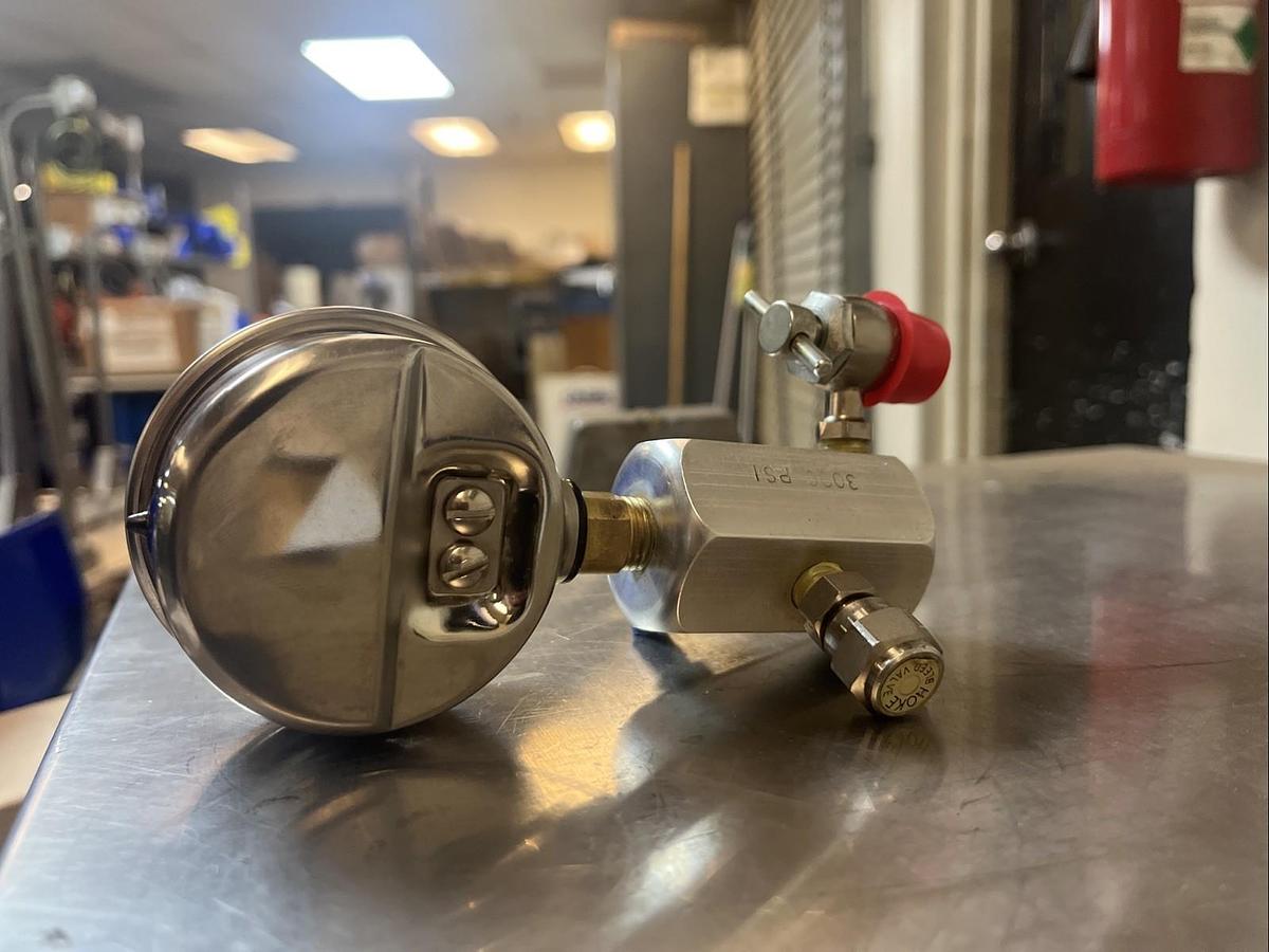 TOBUL,3000PSI,ACCUMULATOR