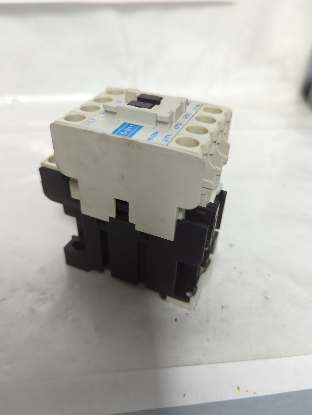 Used MITSUBISHI,S-N11,CONTACTOR PRE-OWNED