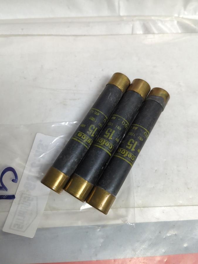 Used CEFCO,15,ONE-TIME 15 AMP FUSE LOT OF 3 PRE-OWNED