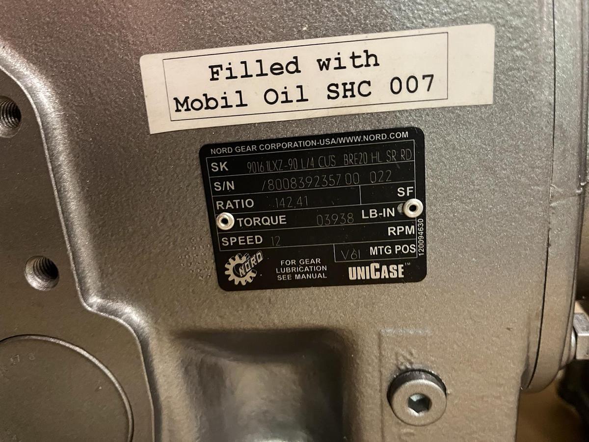 NORD,SK90161LXZ-90-L/4-CUS-BRE20-HL-SR-RD,GEARMOTOR GEAR REDUCER RATIO 142.41 3/