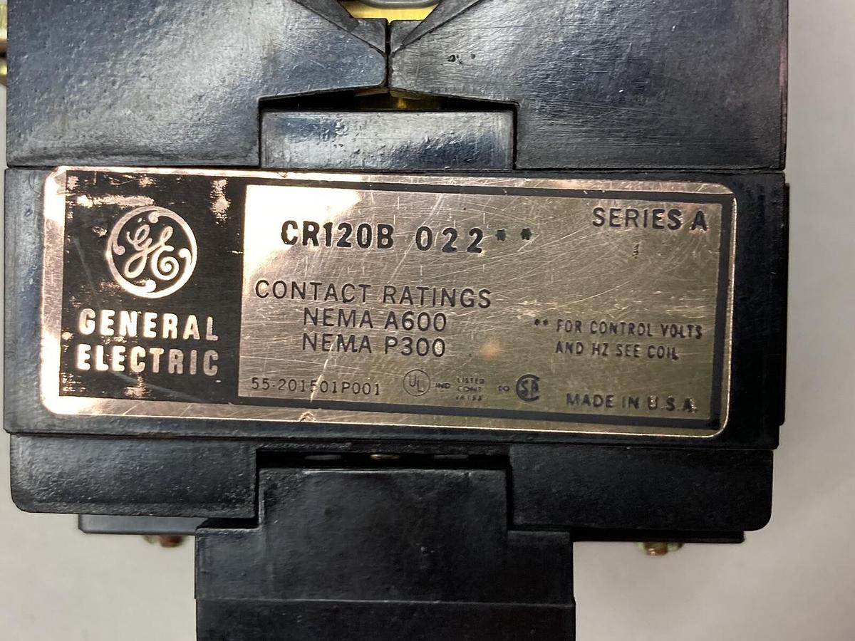 General Electric,CR120B 022,Industrial Relay 600V