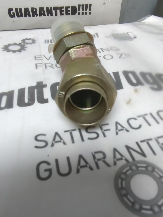 PARKER,1 IN,TUBE BRASS UNION ELBOW 45° NOS