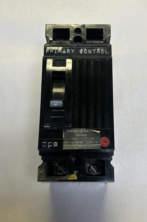 Used GENERAL ELECTRIC,TED124010,CIRCUIT BREAKER 10A 480V 2P