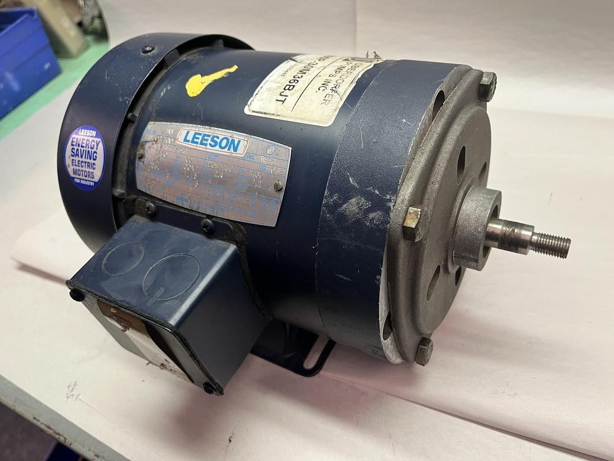 Used LEESON,113028.00,ELECTRIC MOTOR 3/4HP 3450RPM 3PH 056J