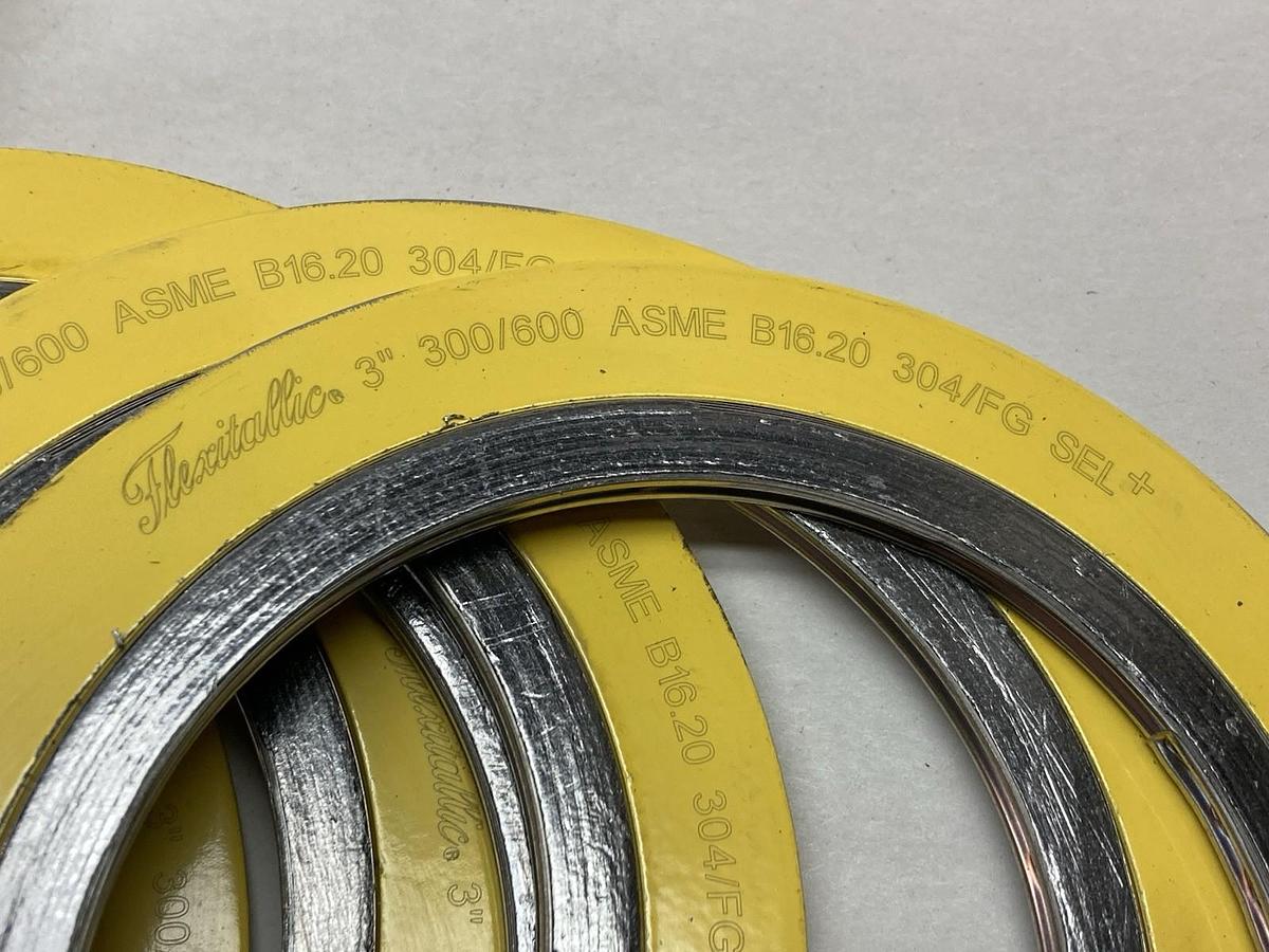 Flexitallic,300/600 ASME,3 Inch Spiral Round Gasket B16.20 304/SEL FG LOT OF 12