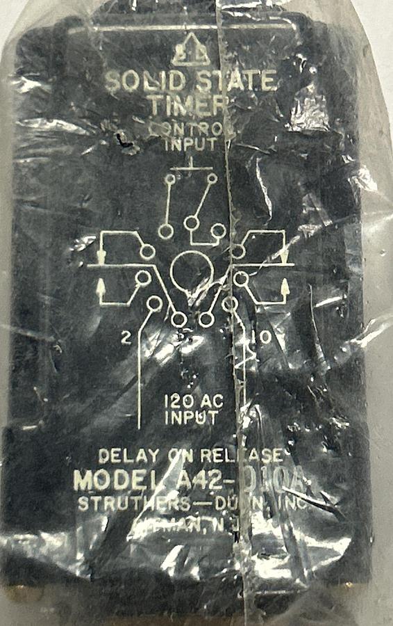 Used STRUTHERS DUNN,A42-010A,TIME DELAY RELAY NEW