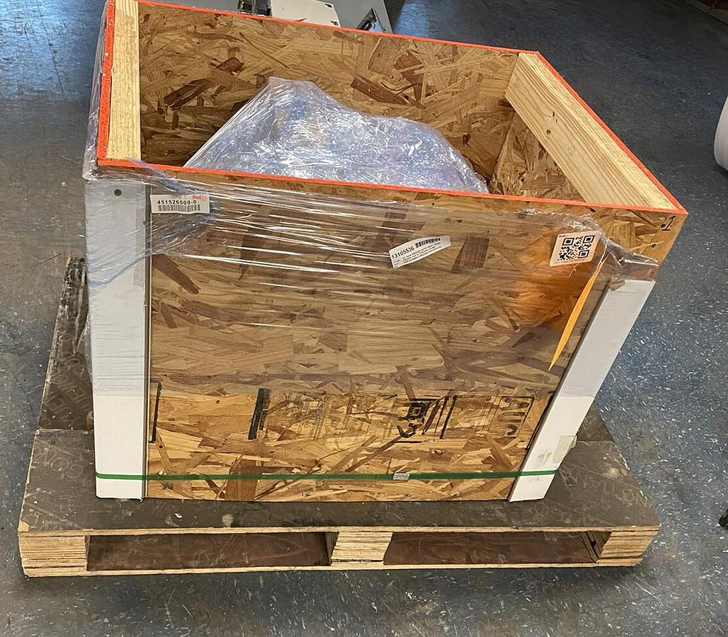 Used GE,1600A AKR-11D-50H,AIR CIRCUIT BREAKER WITH GE A216LSIGPMR 1600A TRIP UNIT