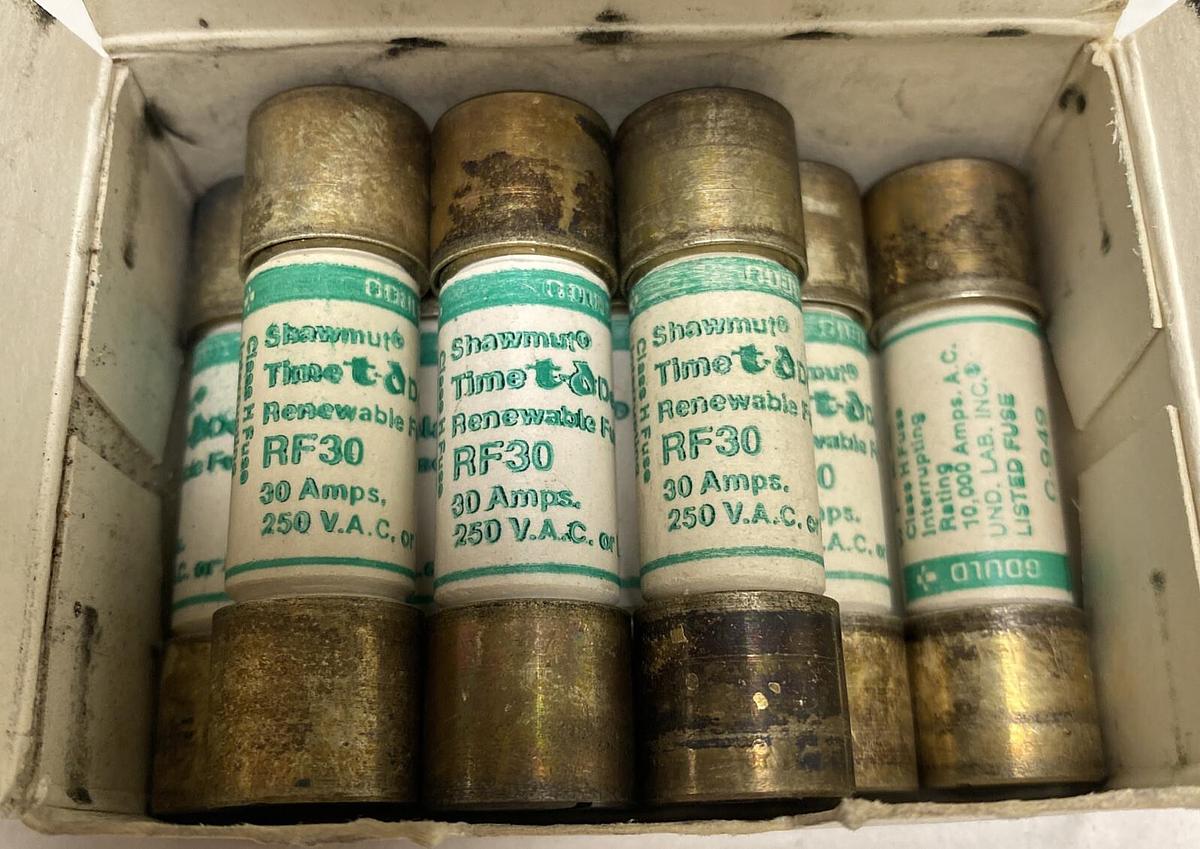 GOULD SHAWMUT,RF30,30 AMP RENEWABLE FUSE LOT OF 8 NOS