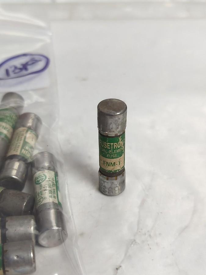 Used COOPER BUSSMANN,FNM-1,FUSETRON 1 AMP FUSE LOT OF 13 PRE-OWNED