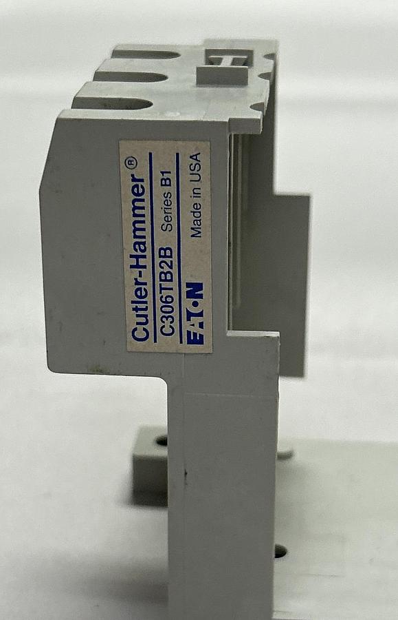 EATON CUTLER HAMMER,C306TB2B, OVERLOAD RELAY TERMINAL BASE MOUNTING ADAPTER NOS