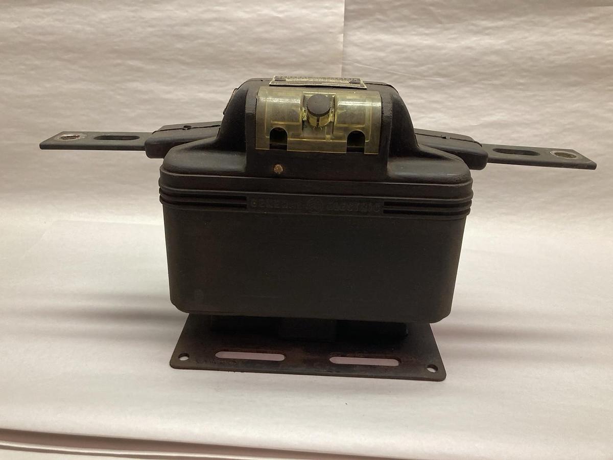 Used General Electric,Model AAM11 Type JKM-3,Current Transformer 497x28 Ratio 75:5