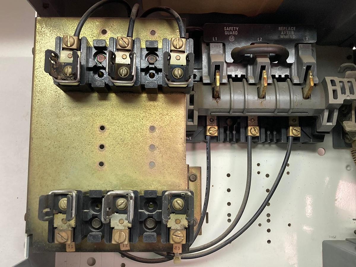 Used Allen Bradley,2100 2192F,30 Amp 12 Inch MCC Disconnect Feeder Bucket