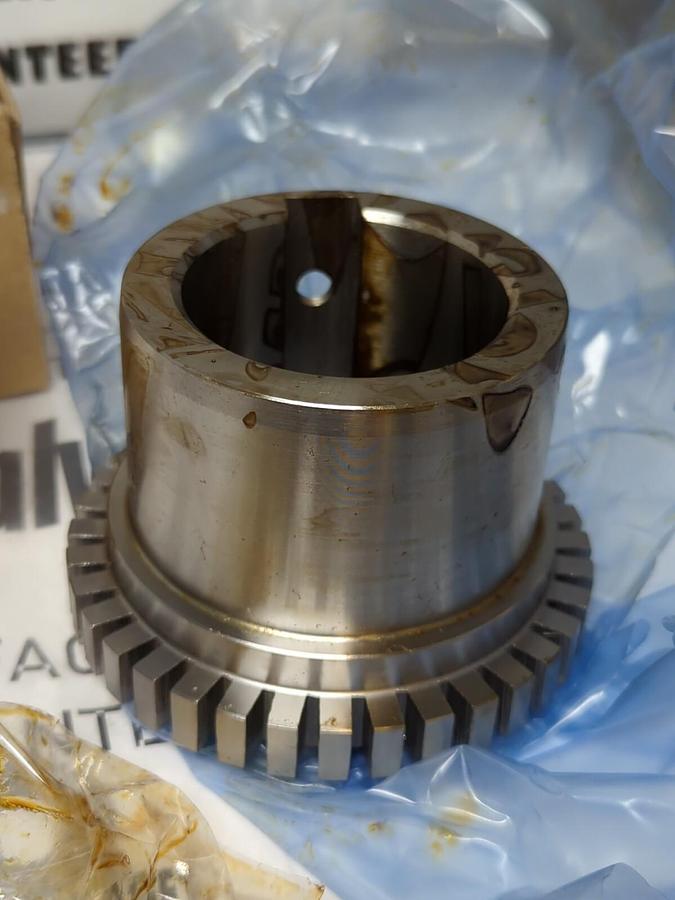 REXNORD FALK,704646,1070T HUB 2-1/2 INCH BORE-STK