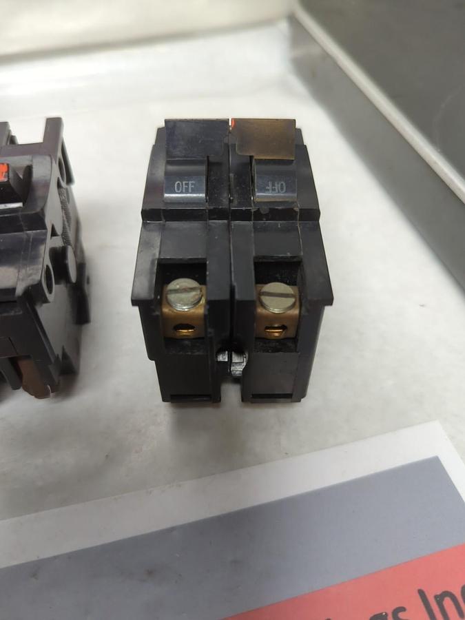 Used F.P.E.,NA215,CIRCUIT BREAKER 15 AMP 2-POLE LOT OF 2 PRE-OWNED
