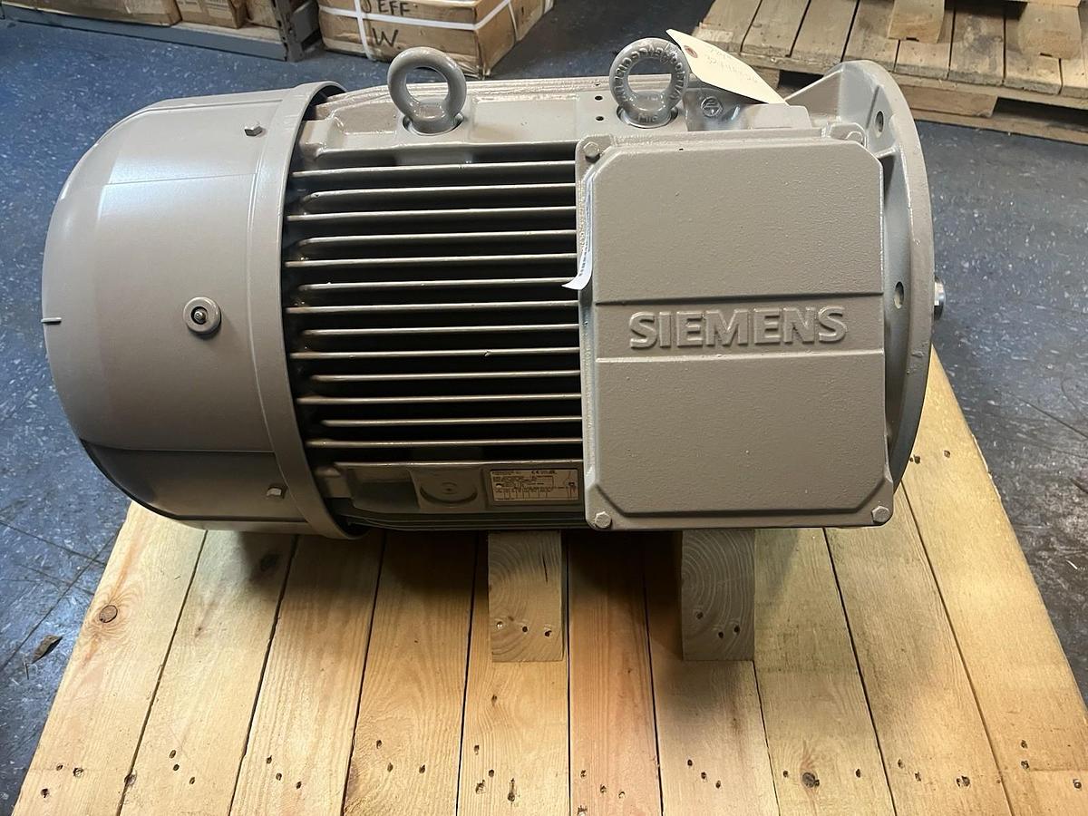SIEMENS,1PC30042BA640YA0,MOTOR 55kW 575V 3565RPM 3PH 225M