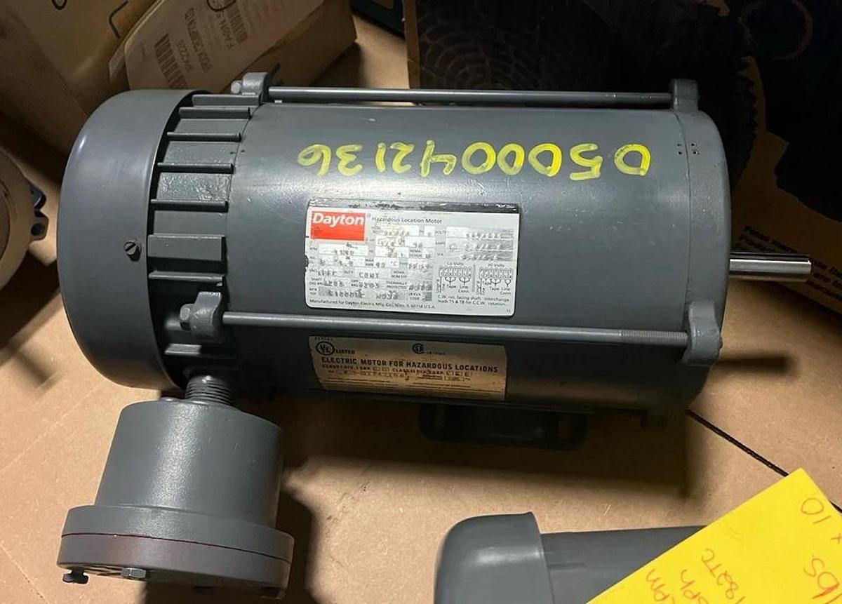 Used DAYTON,9K888,EXPLOSION PROOF MOTOR XPFC TFU3 3/4HP 1140RPM 3PH 1PH 115/230V 56