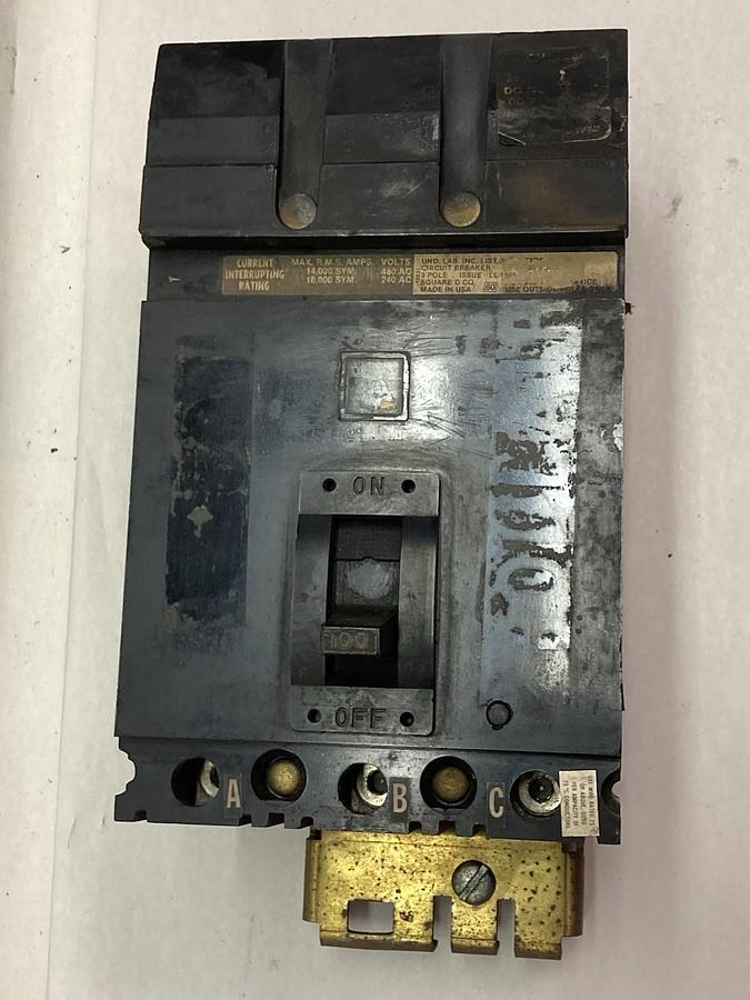 Used Square D,FA34100,Molded Case Circuit Breaker 100A 3-Pole 480VAC