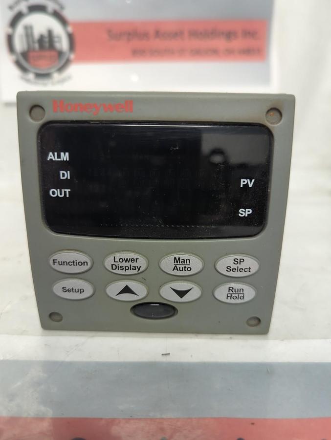 Used HONEYWELL,UDC3200,DIGITAL CONTROLLER 90-250VAC 50/60HZ 20VA PRE-OWNED