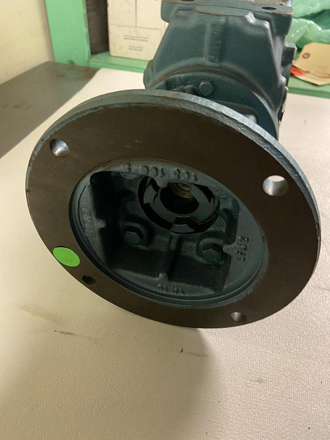 Used Sew-Eurodrive,SA47TAM143,GEAR REDUCER Ratio 14.24 Torque 435 In/Lbs