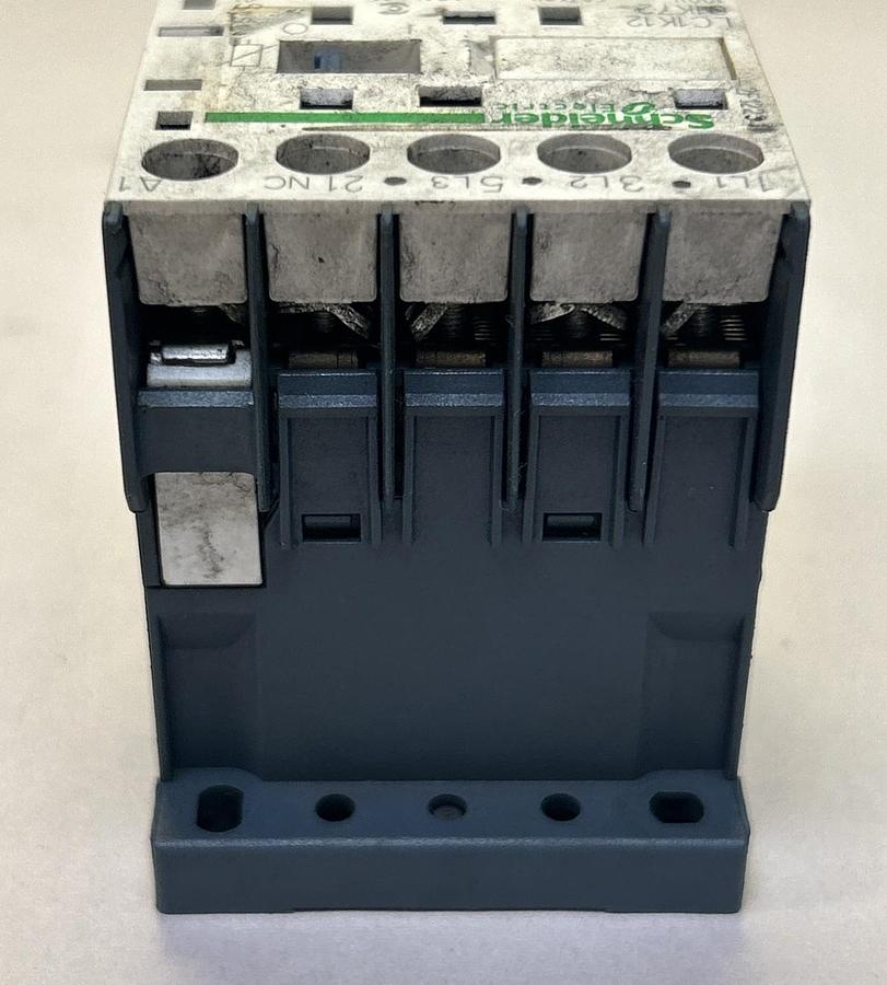 Used SCHNEIDER ELECTRIC,LC1K1201K72,CONTACTOR