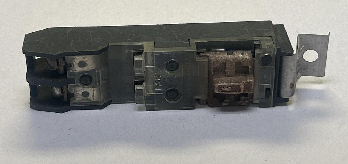 Used ALLEN BRADLEY,595-A,AUXILIARY CONTACT SIZE 0-4